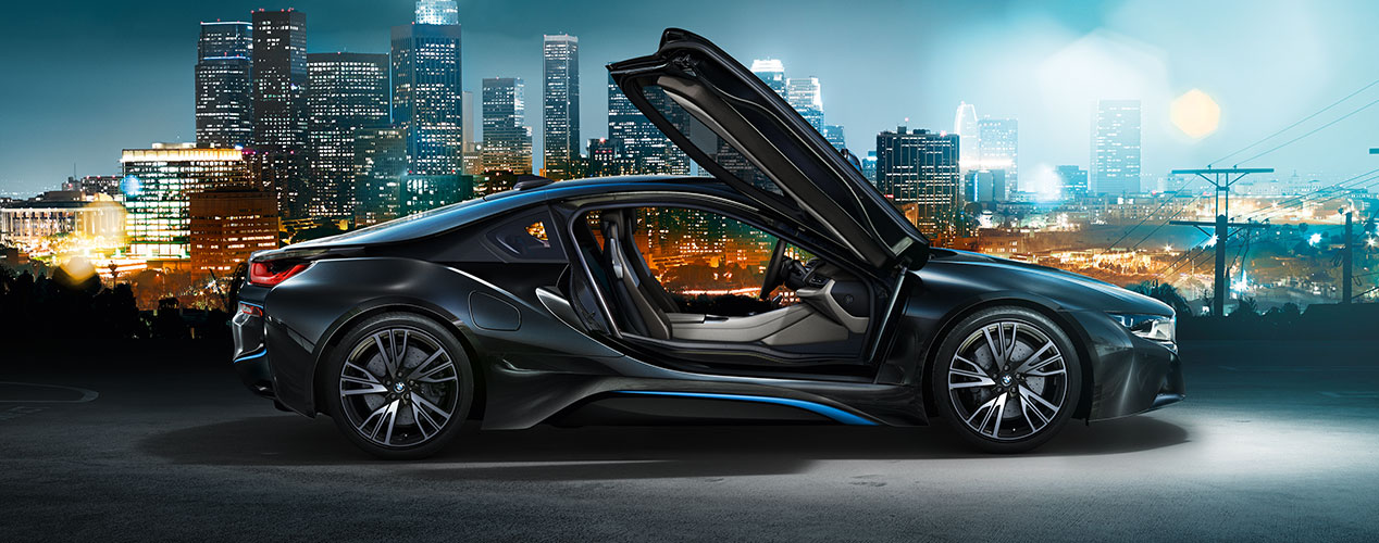 The tailor-made Louis Vuitton luggage set for the BMW i8 made from carbon  fibre: small “Weekender PM i8“, big “Weekender GM i8“, hardshell “Business  Case i8“,”Garment Bag i8“. (08/2014)