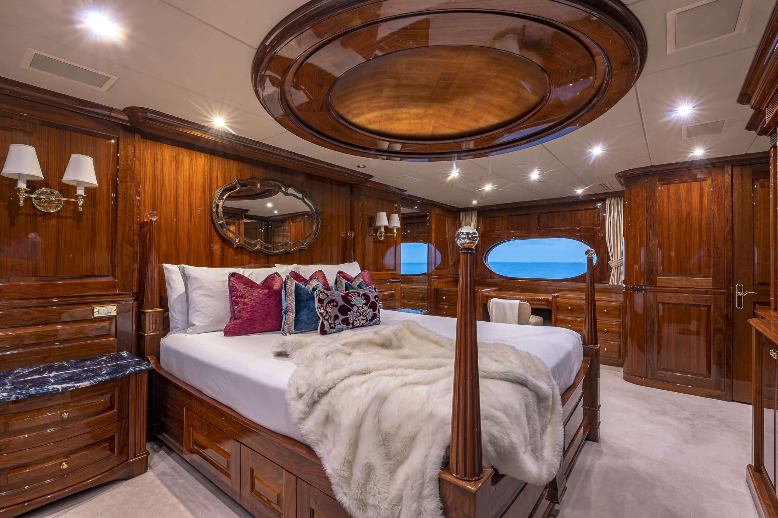 10. Primary full beam stateroom