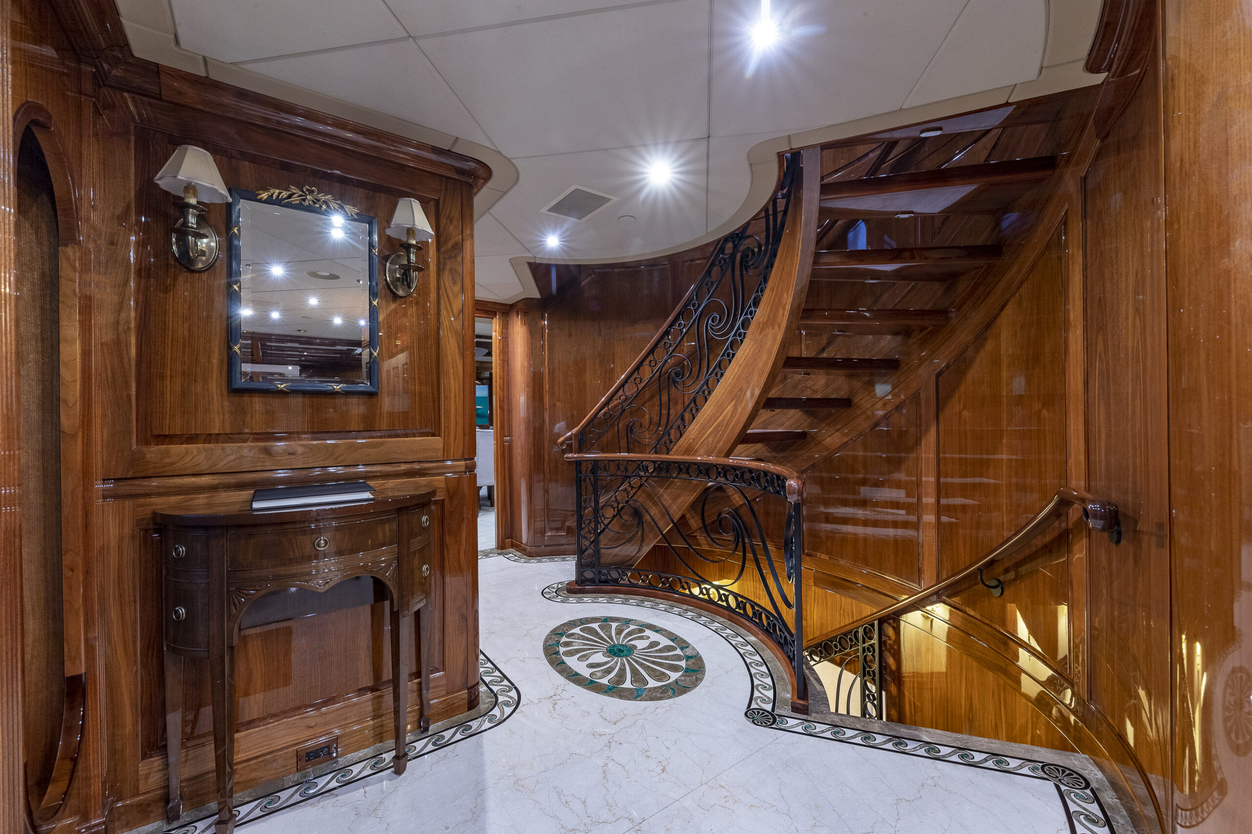11. Guest foyer