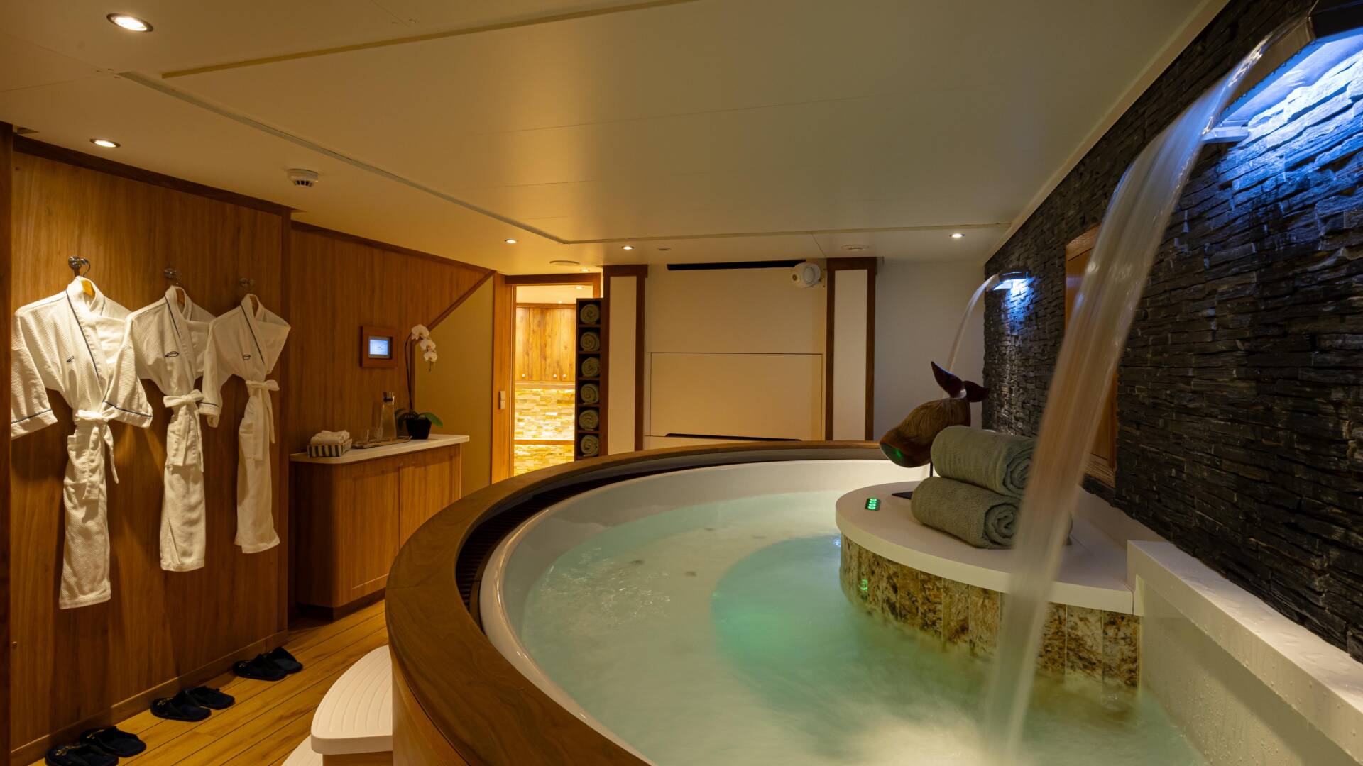Aqua Lares - Spa - 01 - Credit Stevie Man